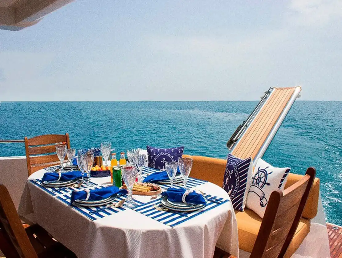 Antalya Yacht Rental 19m Custom 62